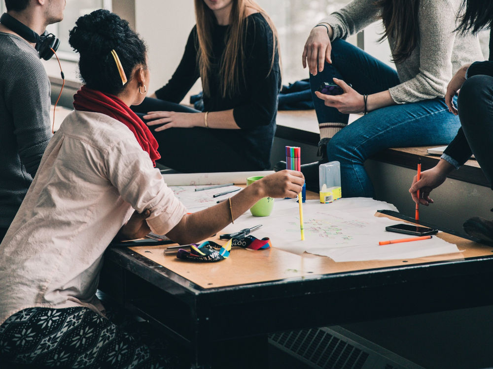 Die Landeshauptstadt Schwerin richtet sich in einer Umfrage an Schüler und Studierende