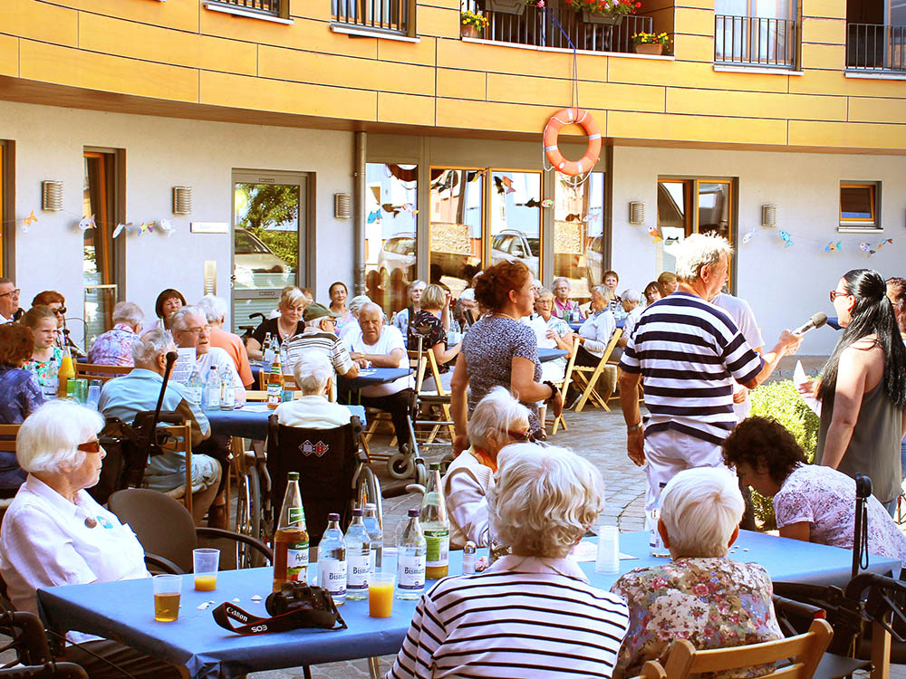 Einrichtungen laden zu bunten Festen mit vielen Höhepunkten